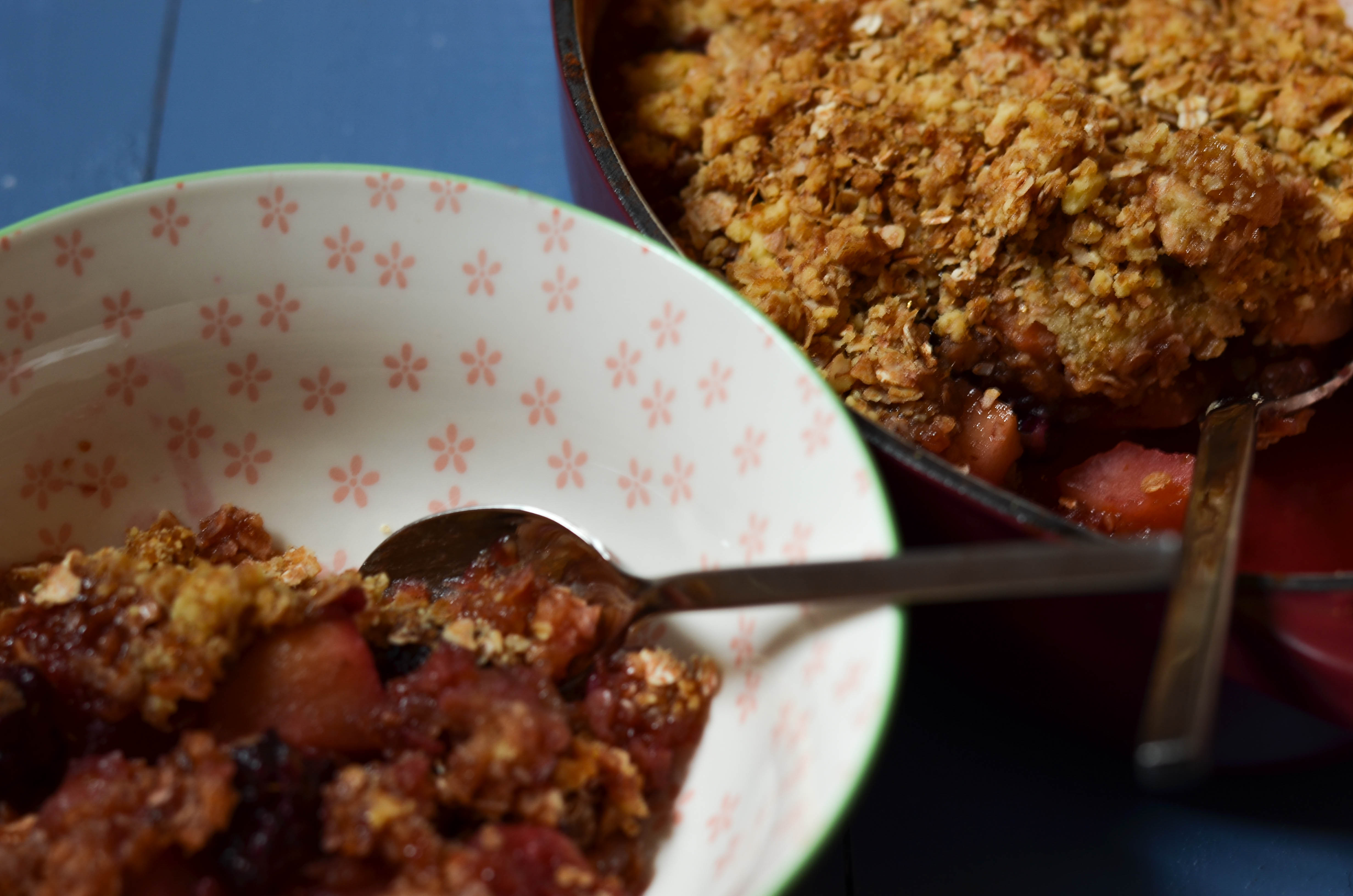 Happy Days: Einfach den Moment genießen mit Apfel-Brombeer-Crumble ...