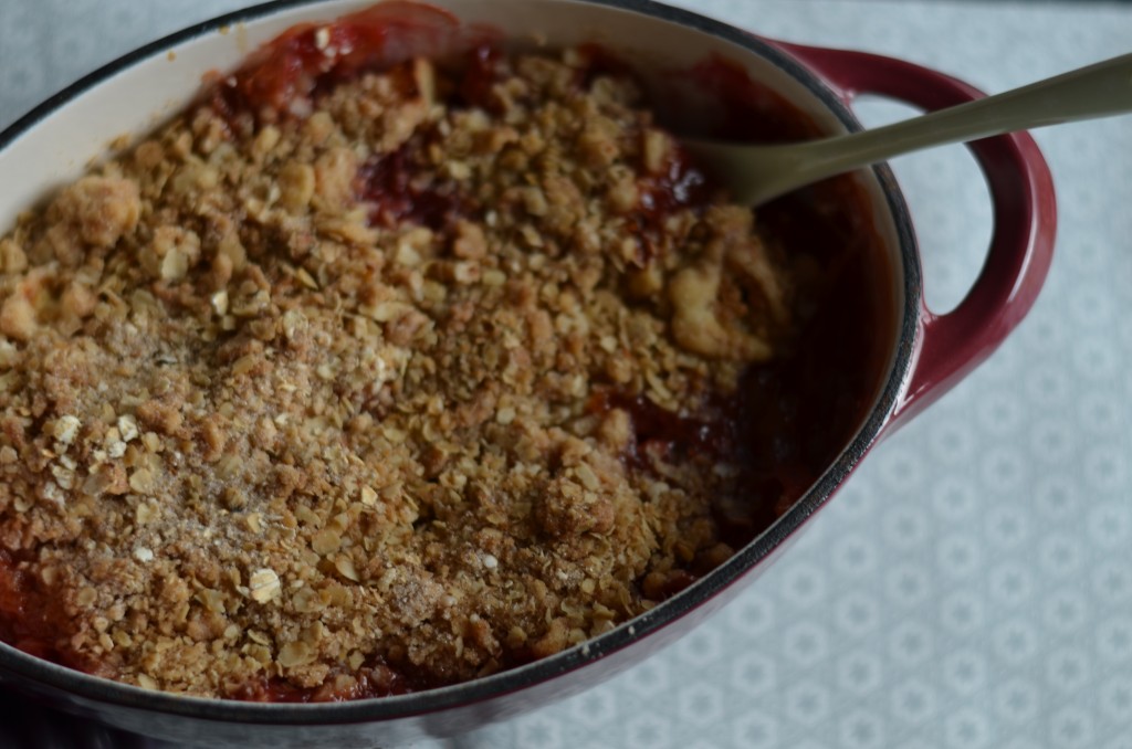 Apfel-Pflaumen-Crumble